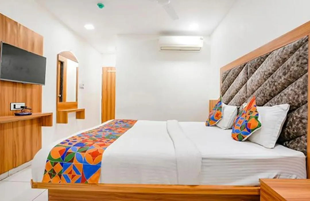 Fabhotel Sr Inn-1